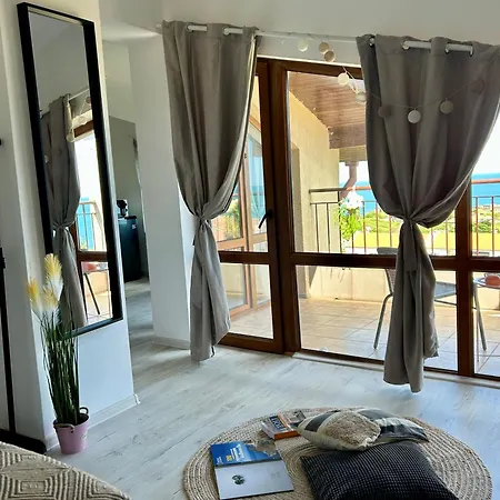 Sunrise Place Eva Appartement *