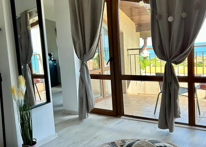 Sunrise Place Eva Appartement *